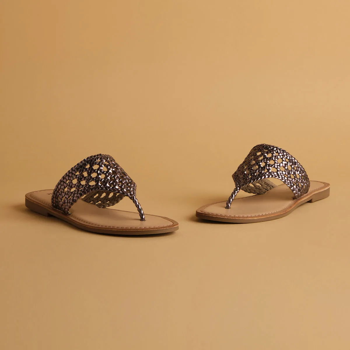Auraa Woven Flats