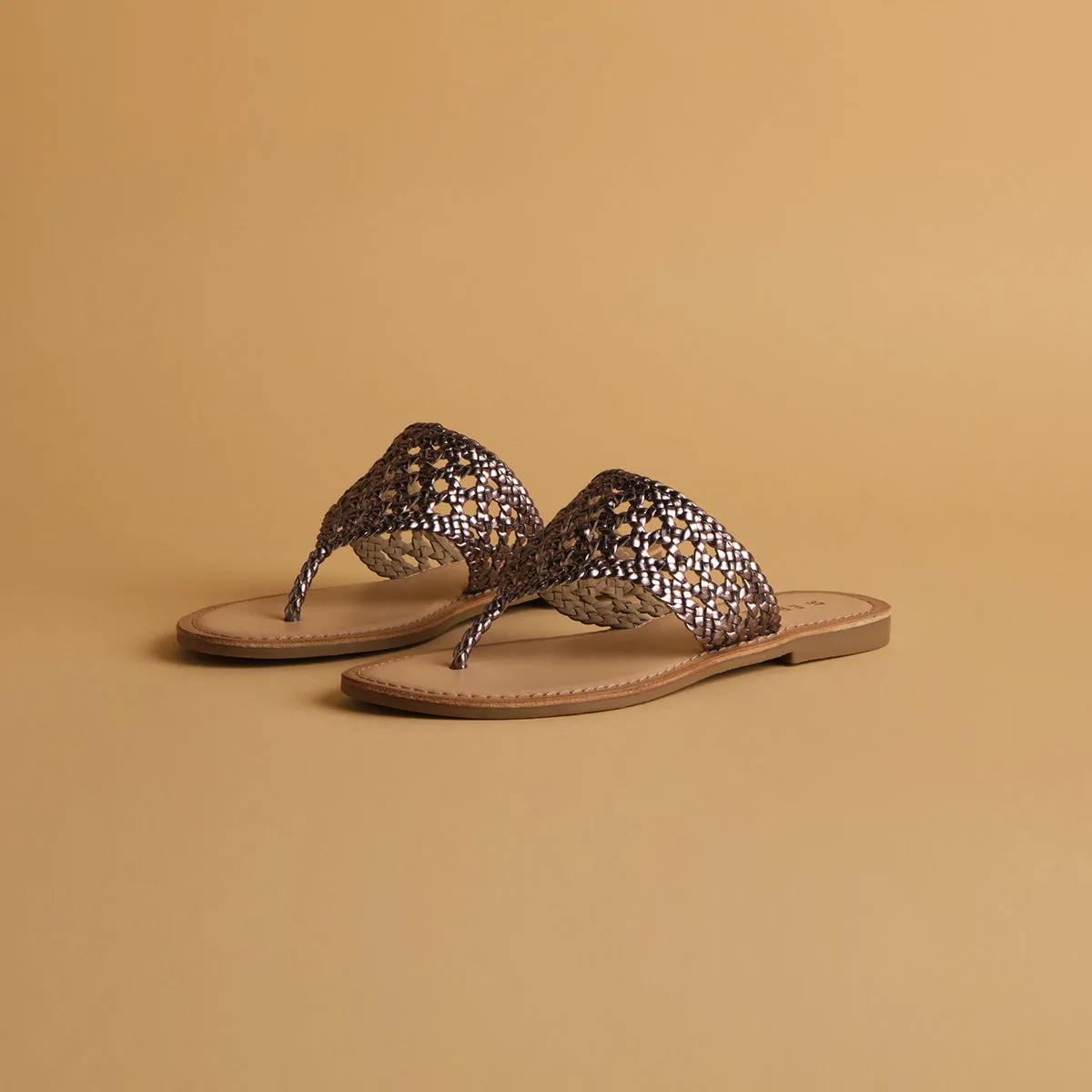 Auraa Woven Flats