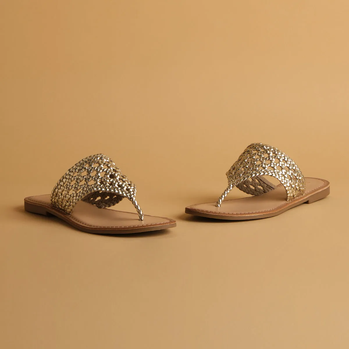 Auraa Woven Flats