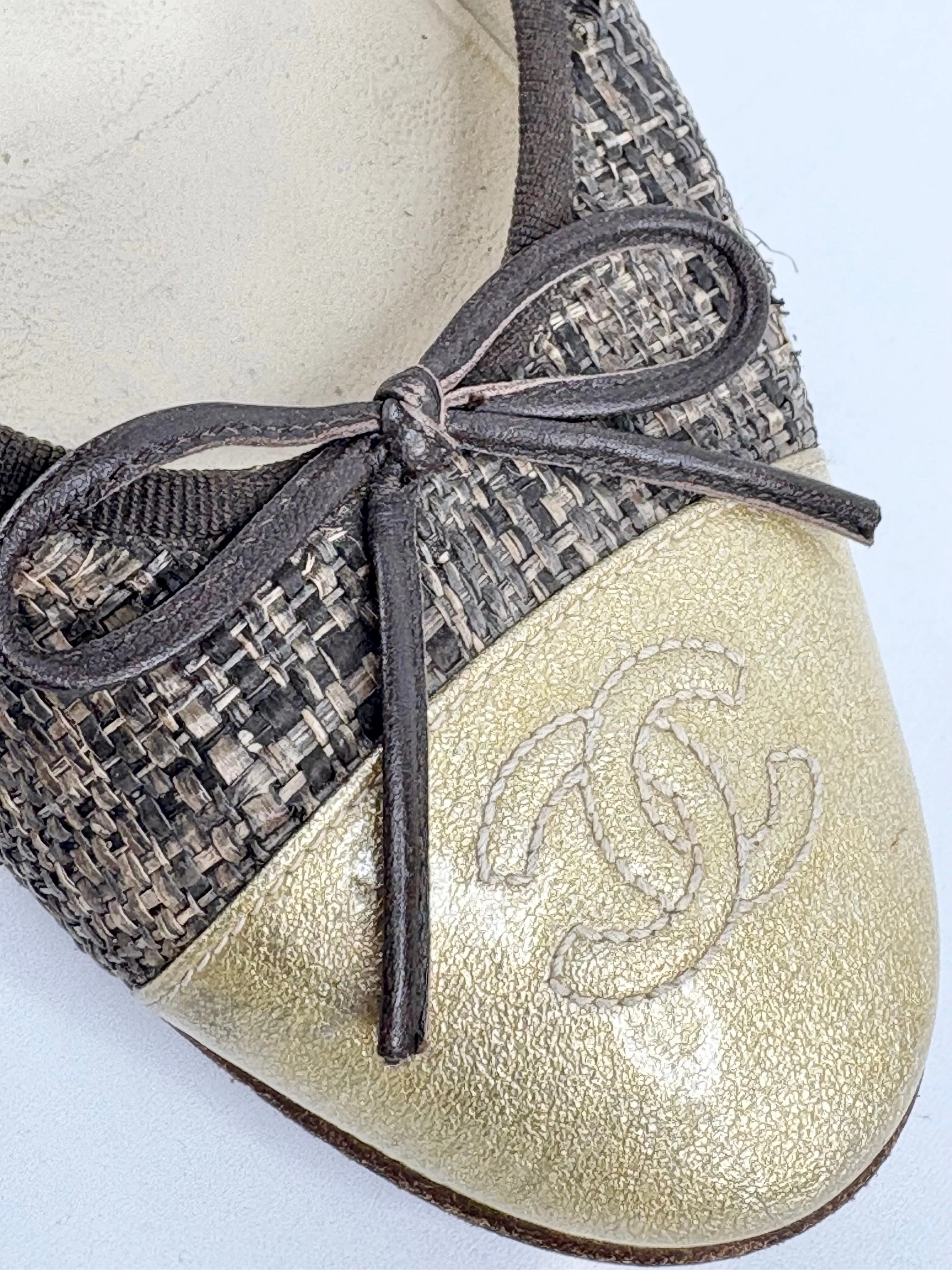 Chanel Gold Toe Leather & Hessian Ballet Flats - EU39