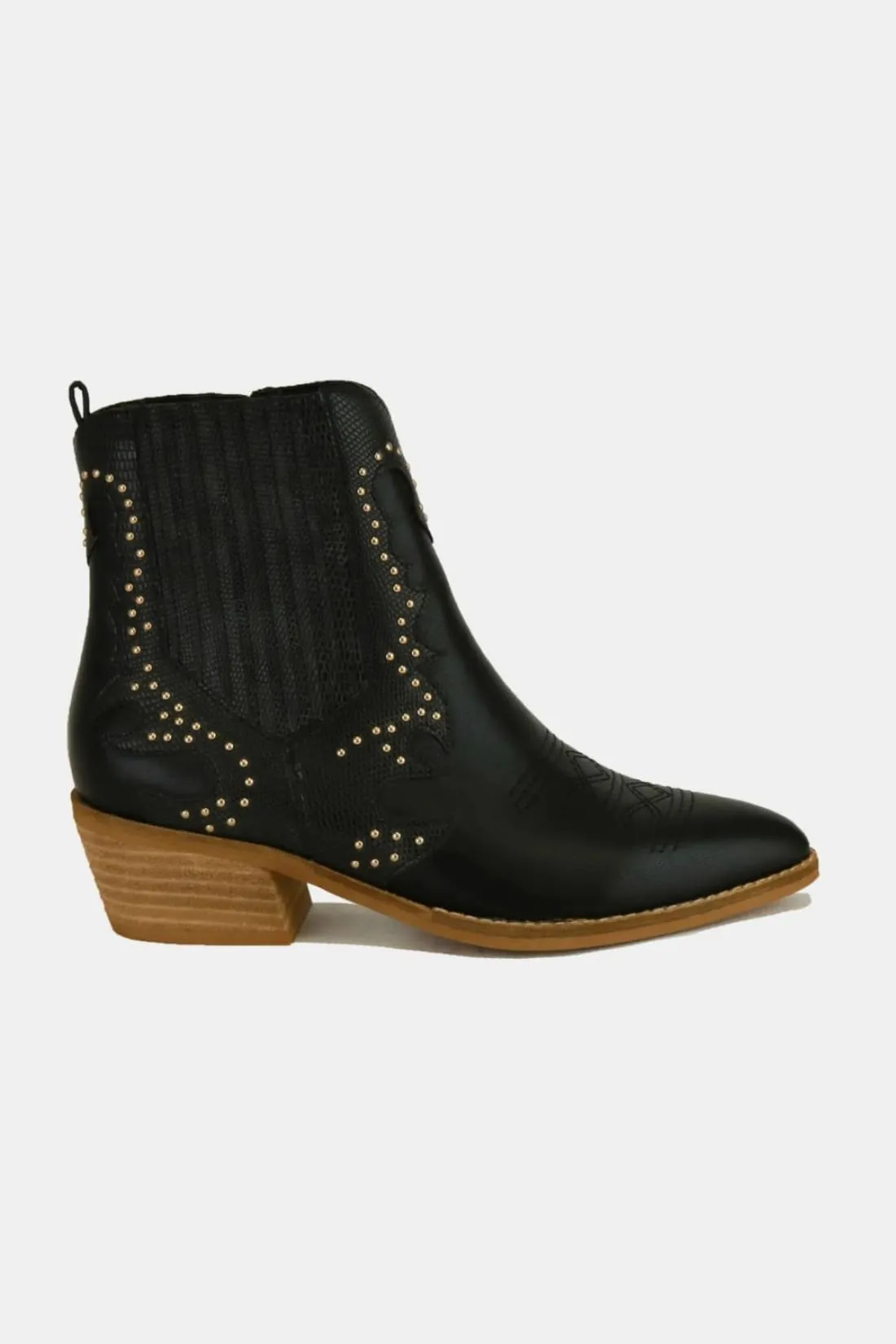 Studded Detail Point Toe Boots in Black